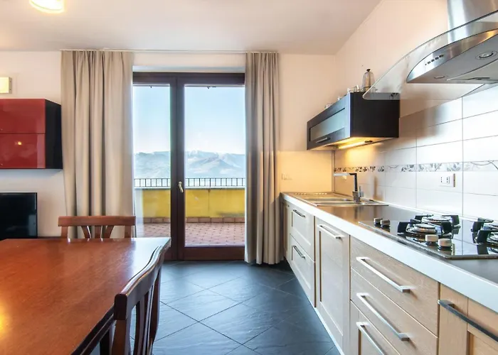 Alto Apartment *